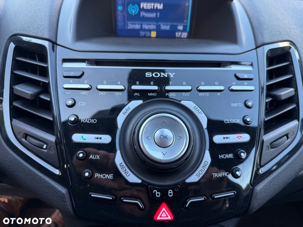 Ford Fiesta 1.0 EcoBoost S&S ST-LINE - 27