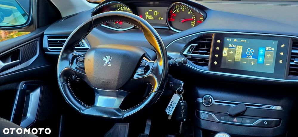 Peugeot 308 SW BlueHDi 120 Stop & Start Niveau 2 Business-Line - 29