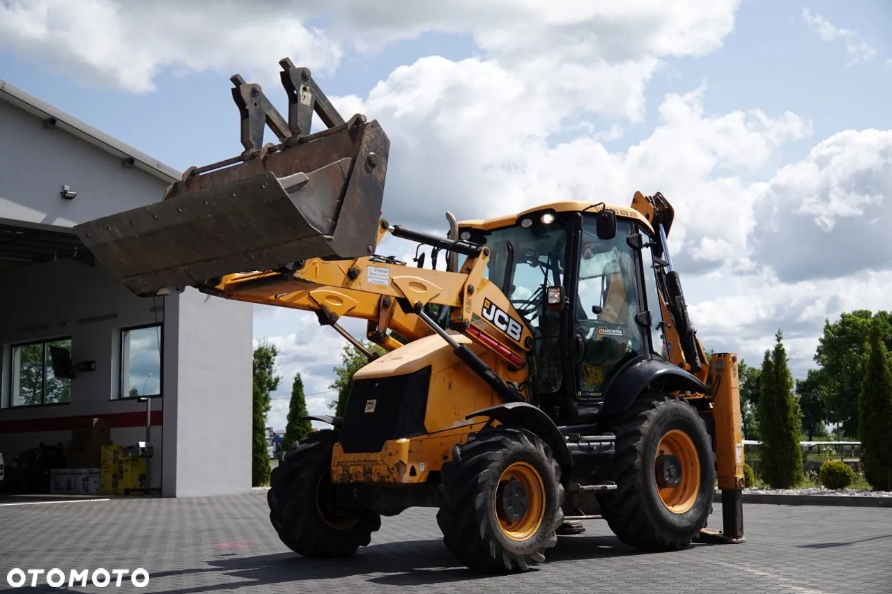 JCB 3CXCAEC / KOPARKO-ŁADOWARKA  / JOYSTICK / 2011 R - 3