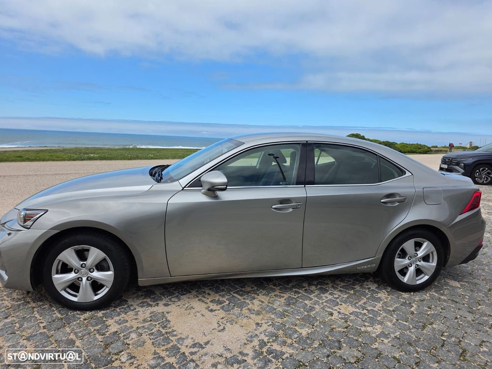 Lexus IS 300H Business - 3