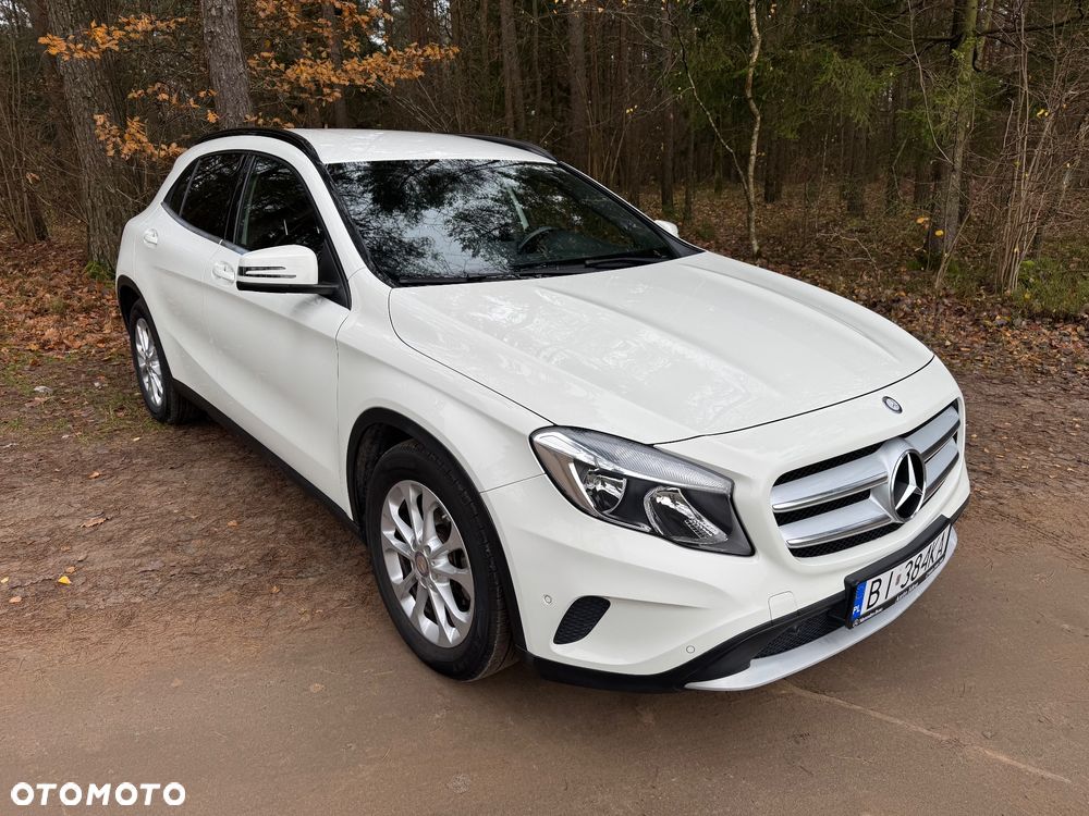 Mercedes-Benz GLA - 1
