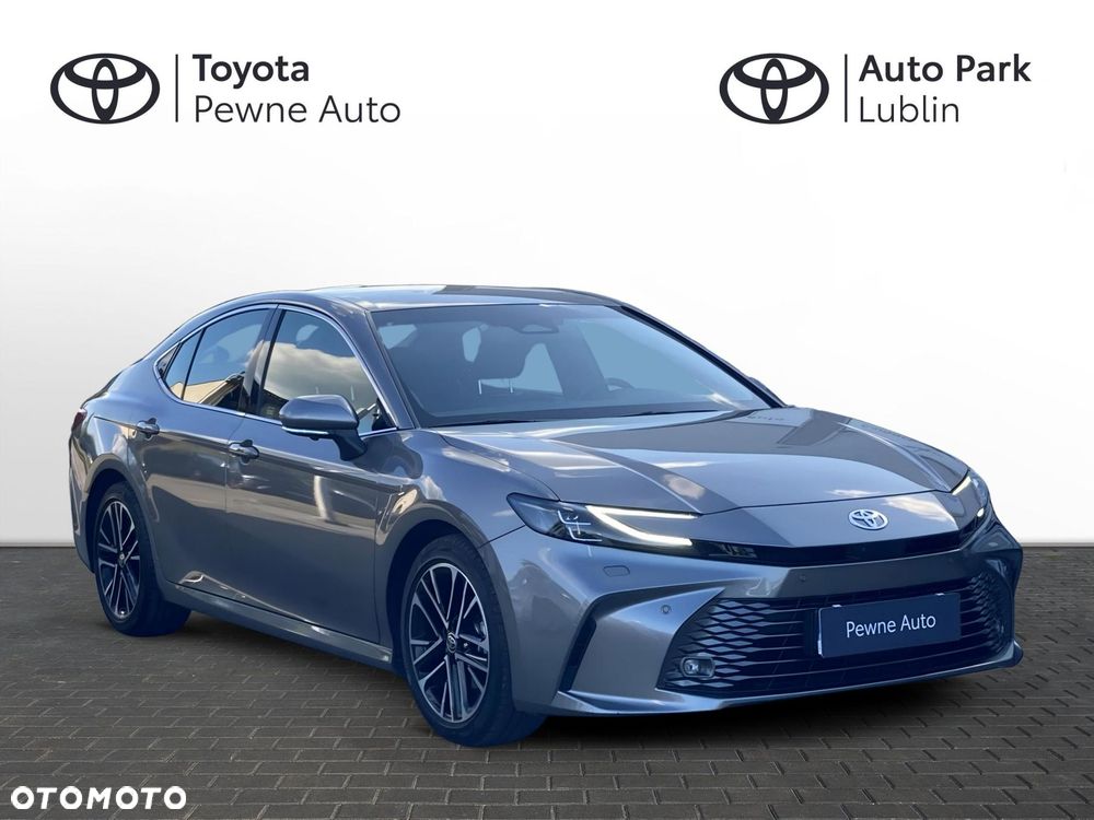Toyota Camry - 7
