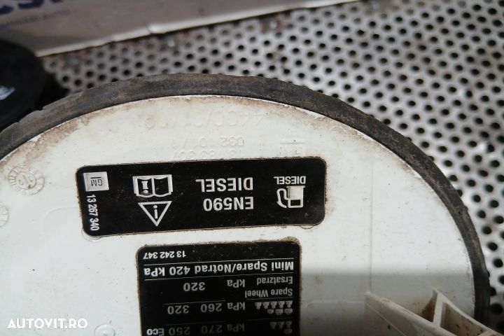 Usita rezervor 13183307 13183306 13183307 13183306 Opel Corsa D [2006 - 3