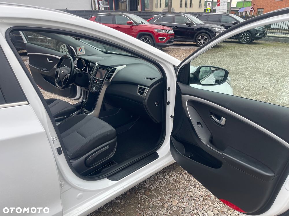 Hyundai i30 1.6 CRDI DCT Premium - 13