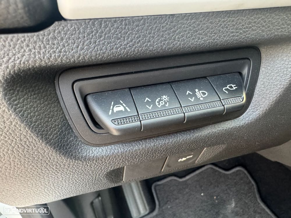 Renault Zoe (c/ Bateria) Limited 50 - 17