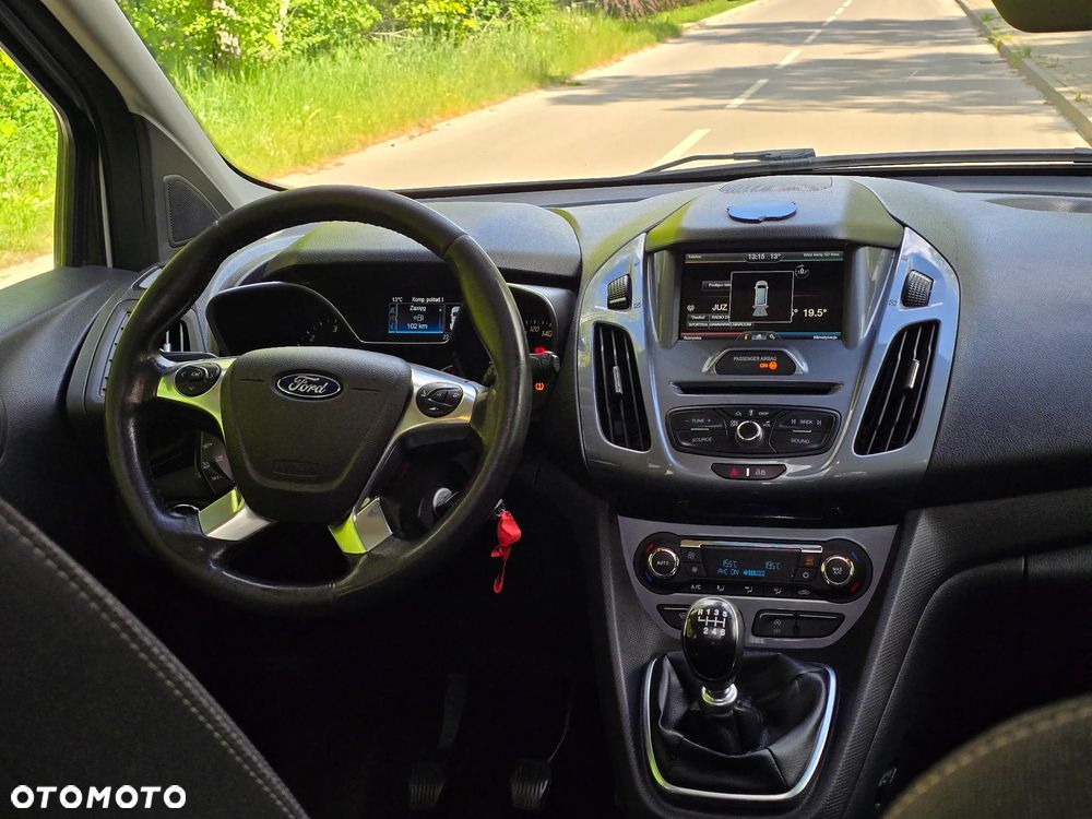 Ford Tourneo Connect 1.5 TDCi Start-Stop Titanium - 26