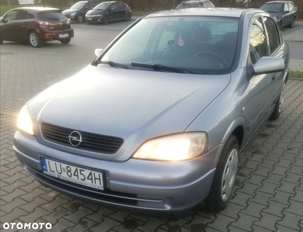 Opel Astra - 1