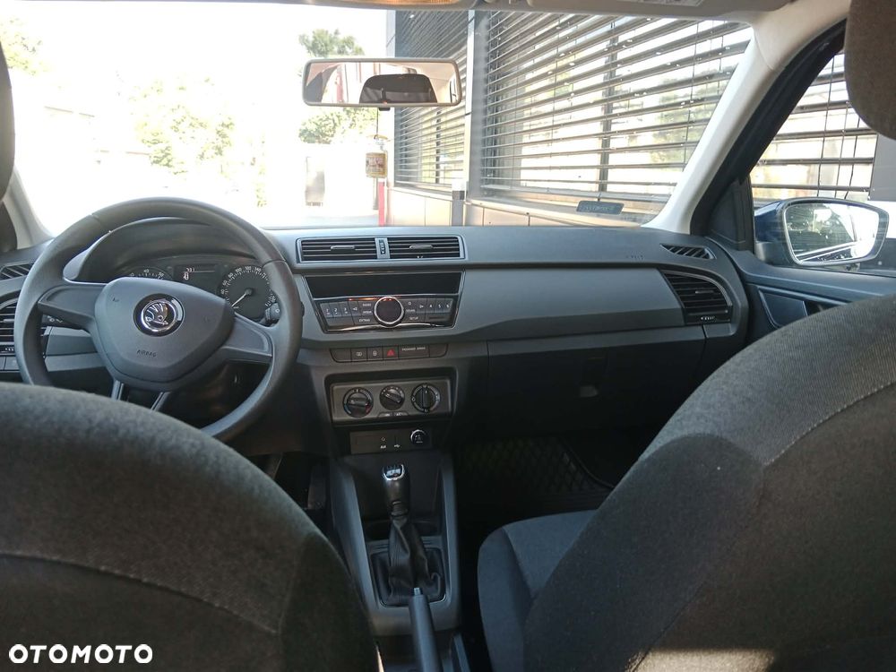 Skoda Fabia 1.2 TSI Active - 4