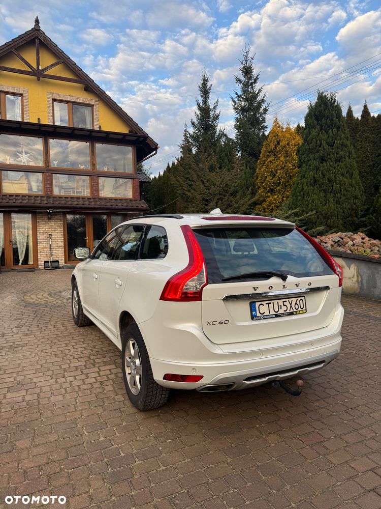 Volvo XC 60 D3 Momentum - 8