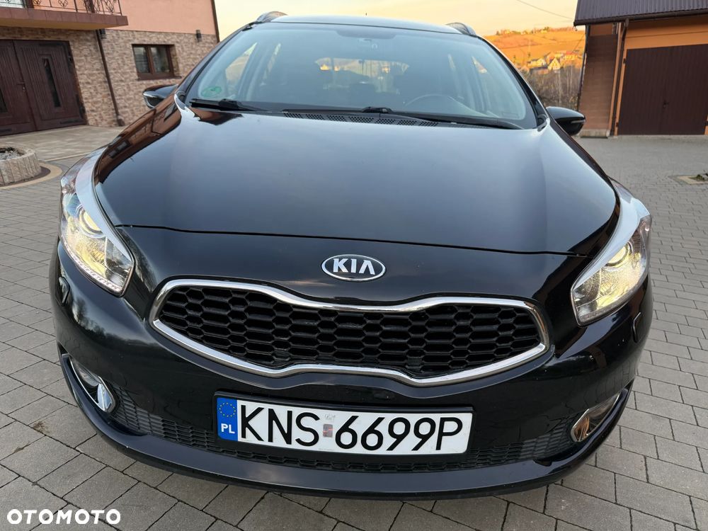 Kia Ceed - 12
