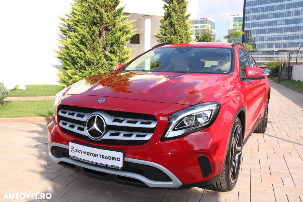 Mercedes-Benz GLA 200 d 4MATIC Aut. - 1