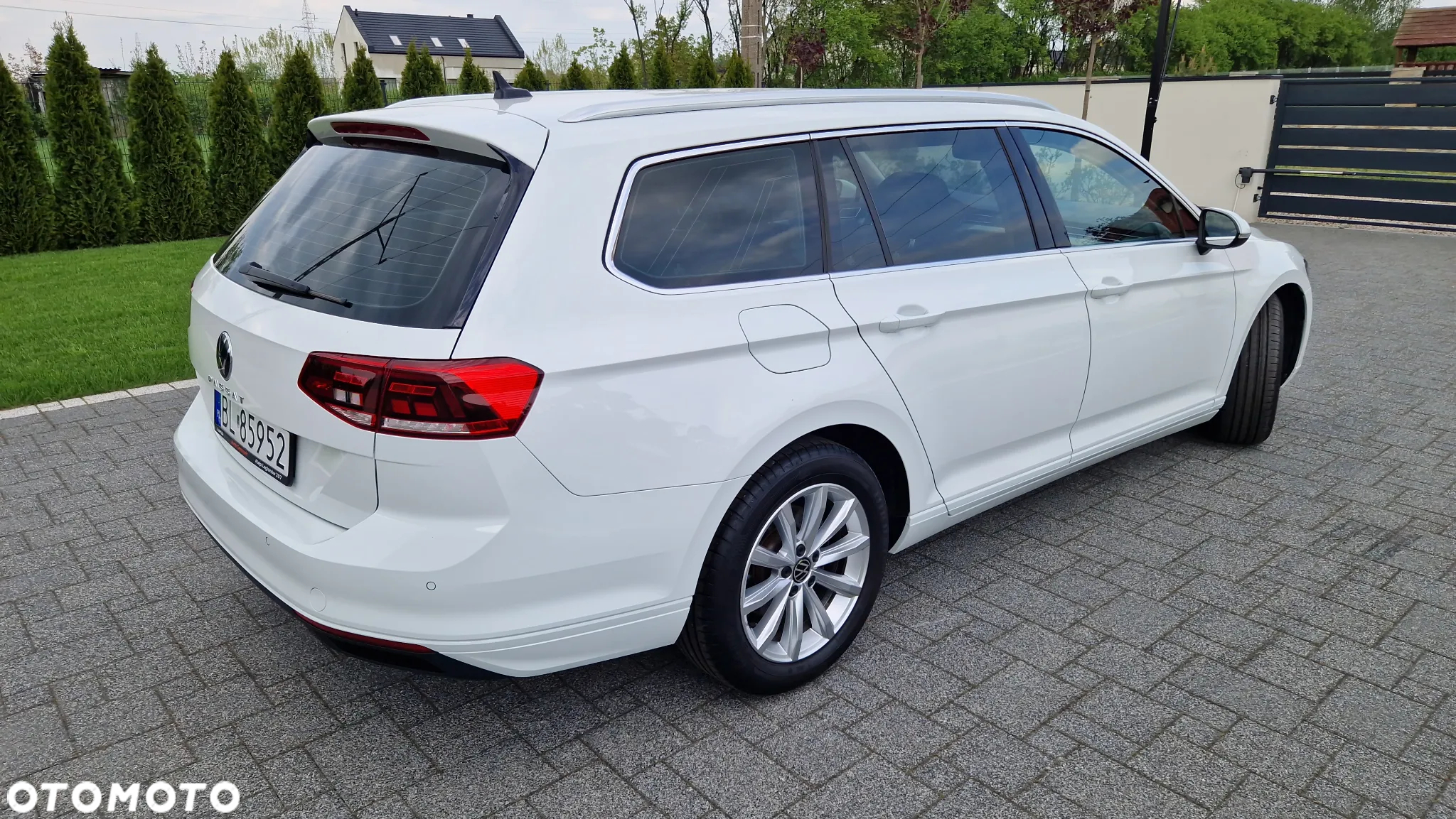 Volkswagen Passat Variant 2.0 TDI SCR DSG Business - 30
