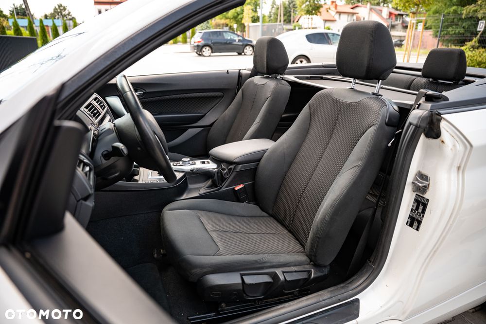 BMW Seria 2 218d - 7
