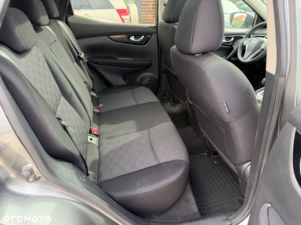 Nissan Qashqai 1.6 DIG-T N-Connecta - 33