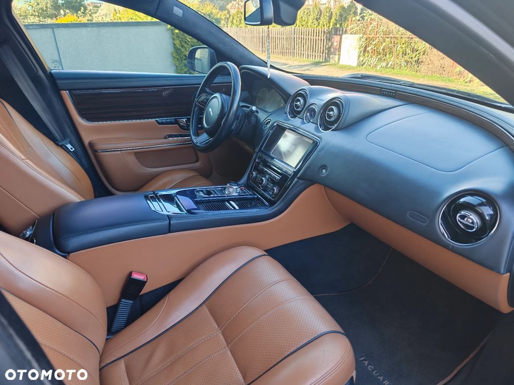 Jaguar XJ 3.0 D V6 Portfolio - 10