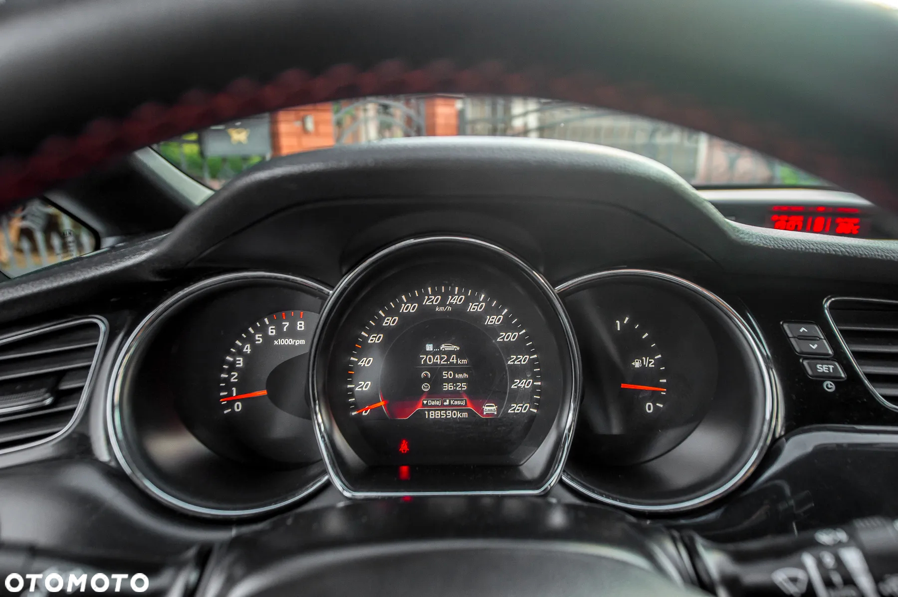 Kia Ceed 1.6 T-GDI GT - 27
