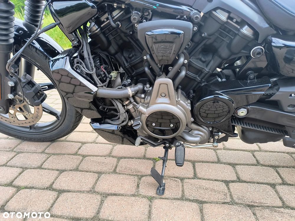 Harley-Davidson Sportster Nightster 975 - 11