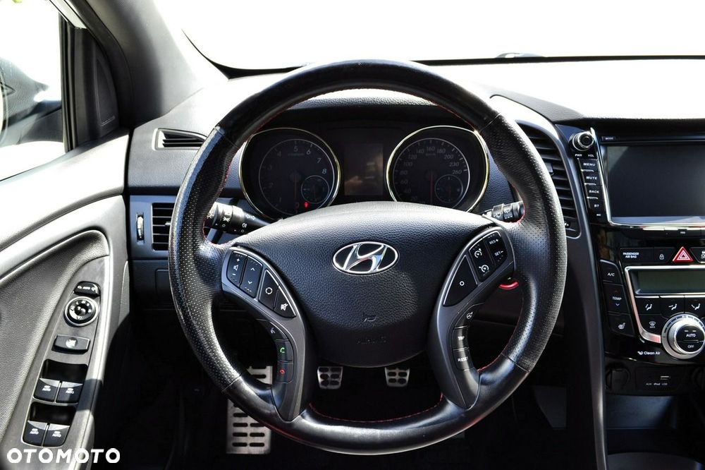 Hyundai i30 1.6 GDI Turbo Luxury - 15