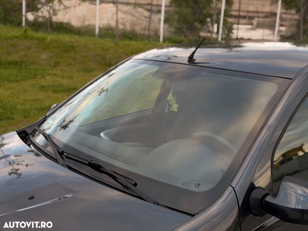 Dacia Sandero 1.4 MPI Laureate - 18