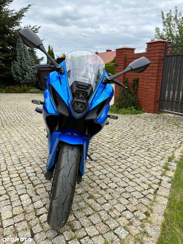 Suzuki GSX - 4