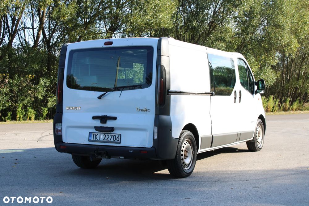 Renault TRAFIC - 12