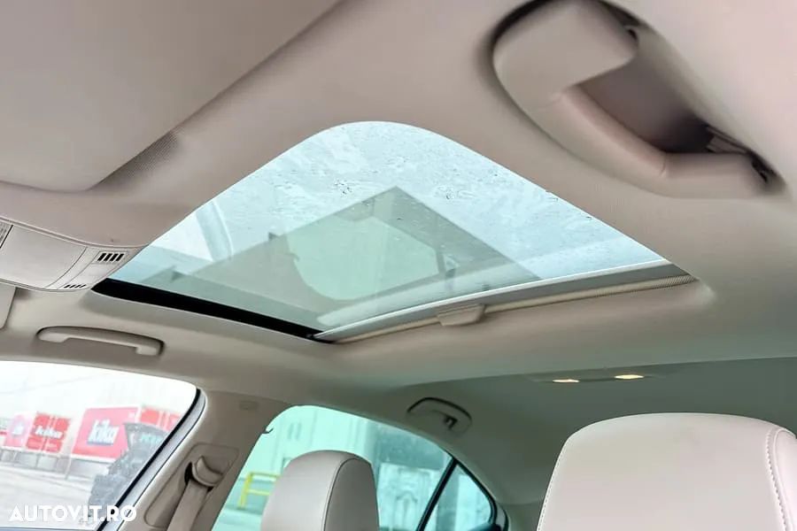 Skoda Superb 2.0 TDI DSG Style - 8