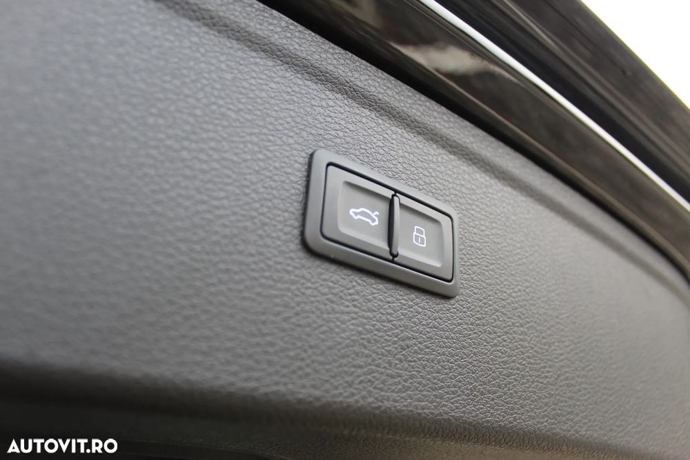 Audi Q5 50 TFSIe quattro S tronic S line - 23