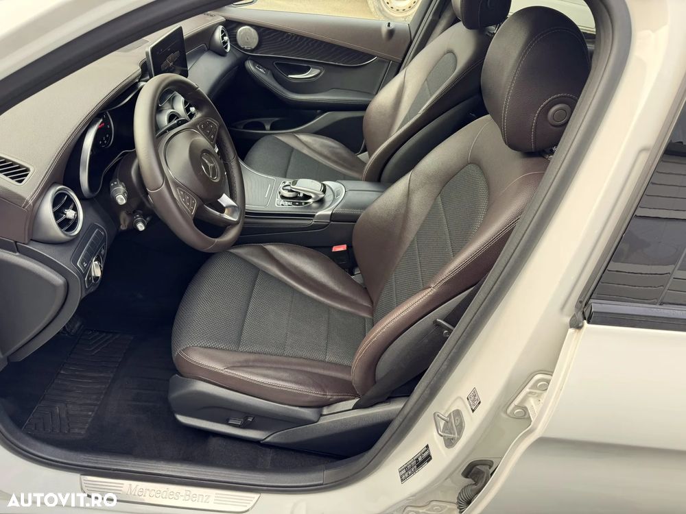 Mercedes-Benz GLC 250 d 4Matic 9G-TRONIC AMG Line - 10