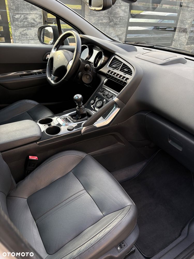 Peugeot 3008 2.0 HDi Premium+ - 22