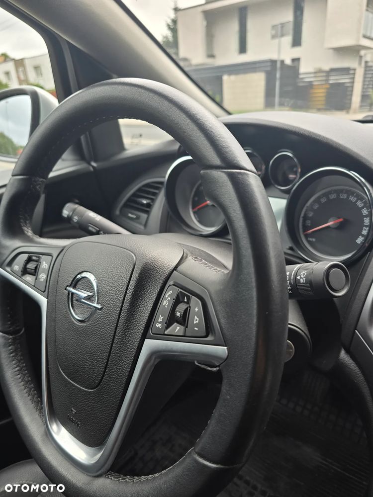 Opel Astra 1.4 T EU6 - 23