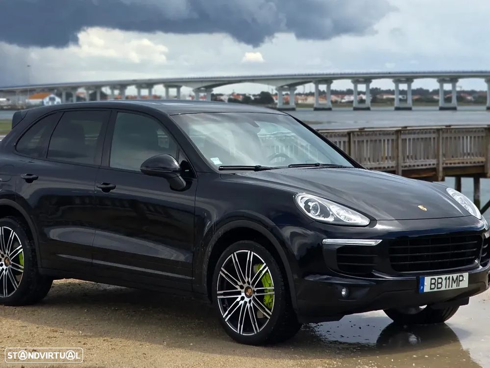 Porsche Cayenne S - 2