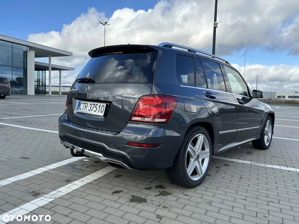 Mercedes-Benz GLK - 12