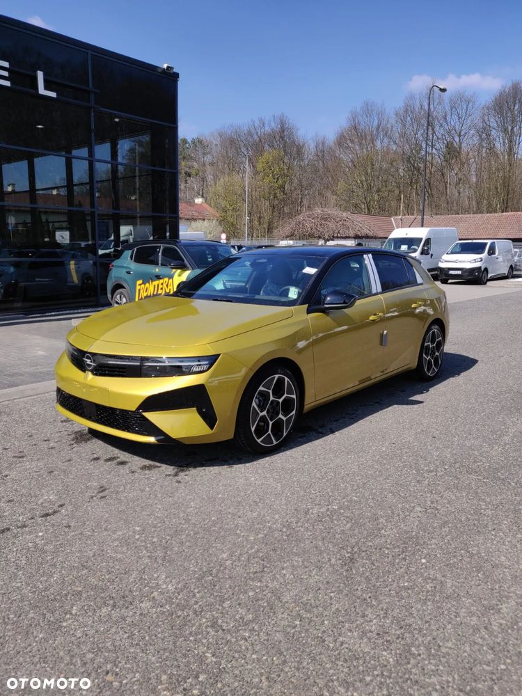 Opel Astra 1.2 T mHEV Ultimate S&S eDTC - 13