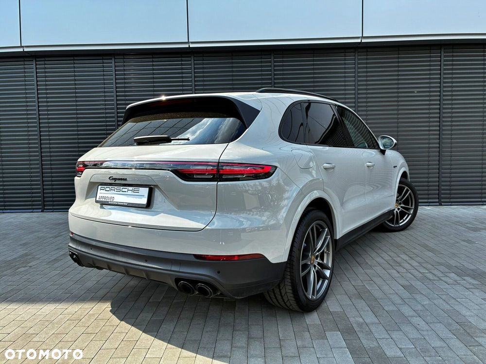 Porsche Cayenne - 6