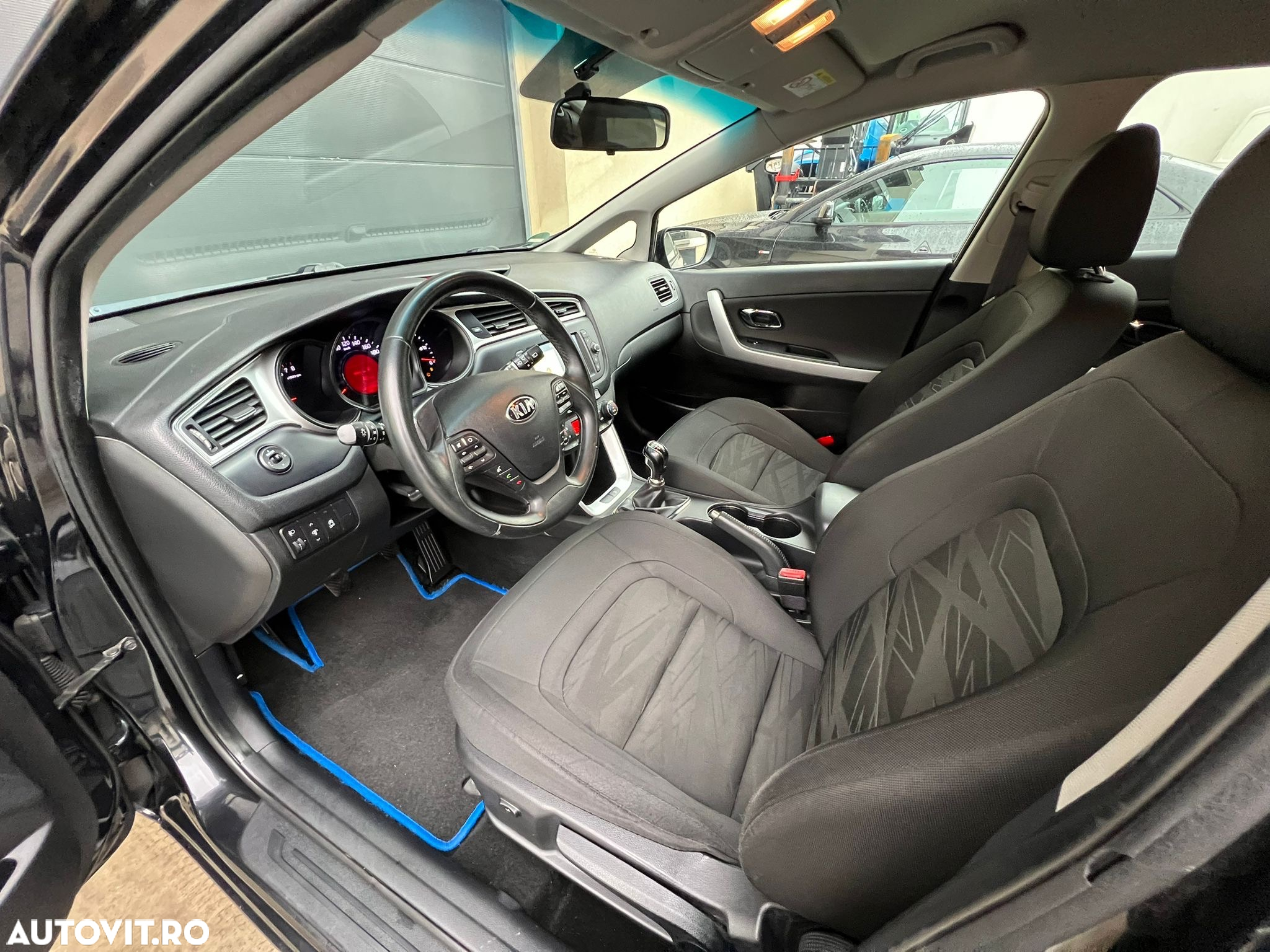 Kia Ceed - 13