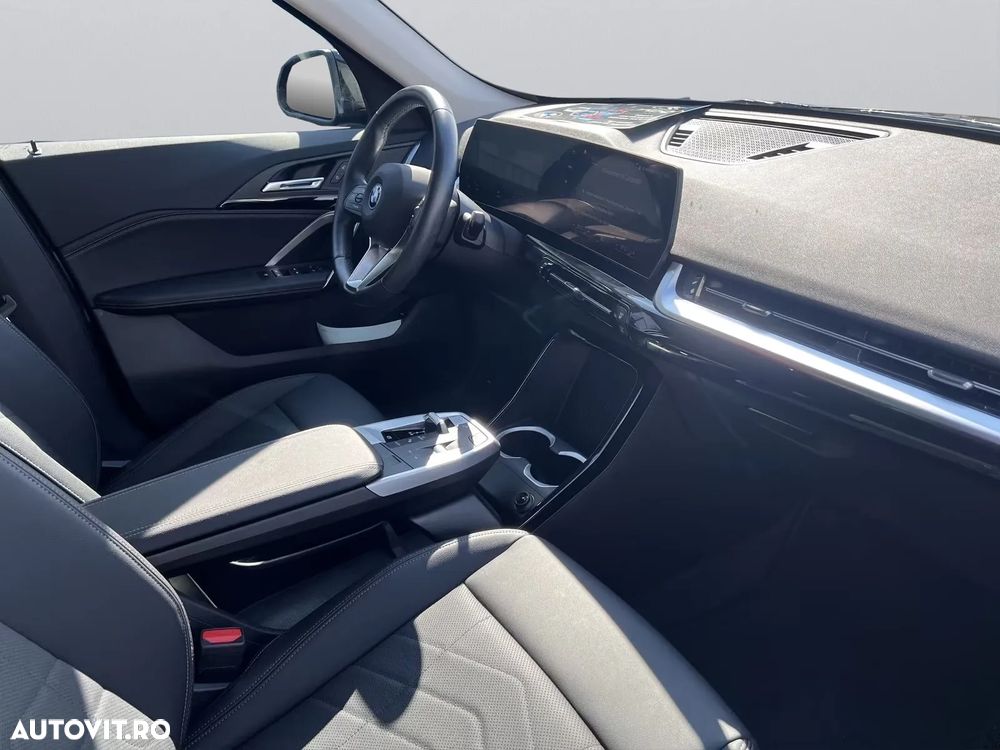 BMW iX1 xDrive30 - 8