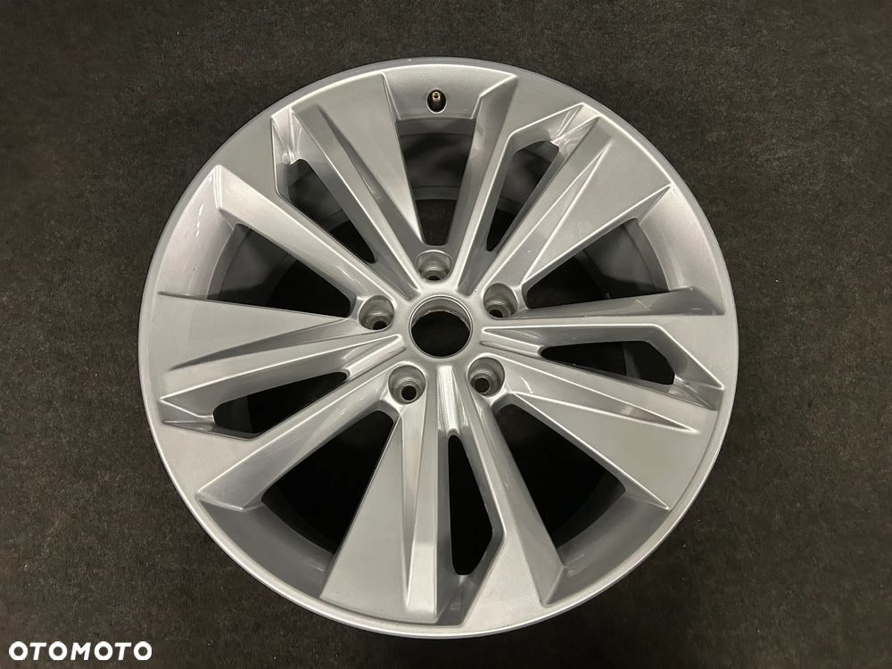 Alufelga Audi Q6 E-tron 20 cali 5x130 1szt. Ładna!  85H601025BQ - 1