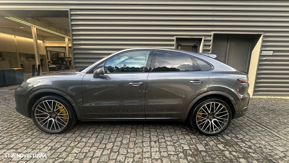 Porsche Cayenne Coupé Turbo S E-Hybrid - 2
