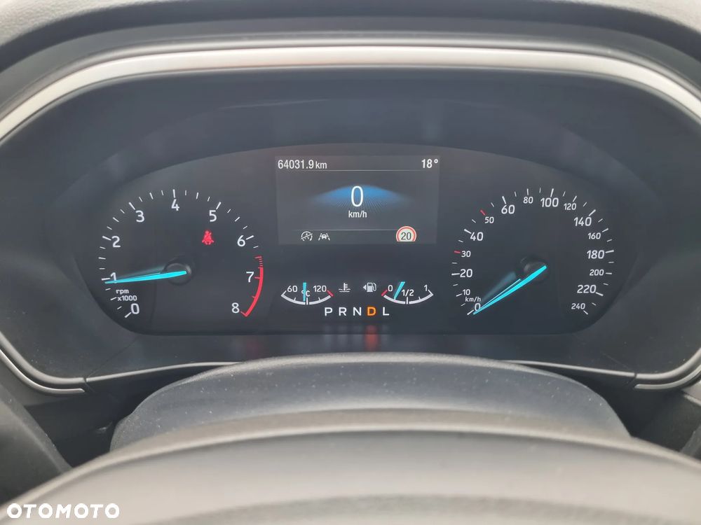 Ford Focus 1.0 EcoBoost Titanium - 26