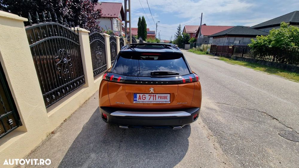 Peugeot 2008 1.2 L PureTech STT EAT8 GT Line - 38