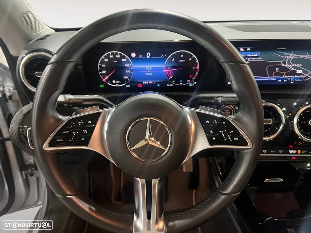 Mercedes-Benz CLA 180 d - 13