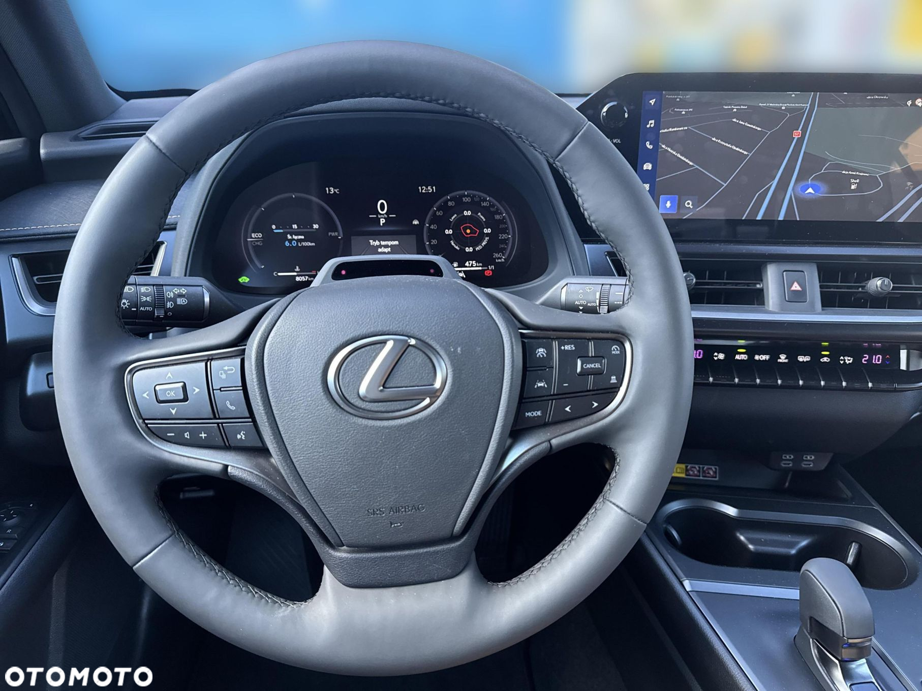 Lexus UX 300h F Sport Design - 16