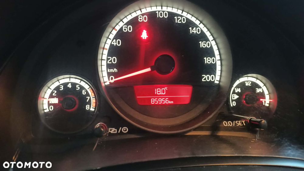 Volkswagen up! 1.0 move - 14