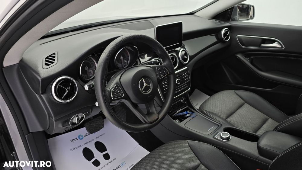 Mercedes-Benz CLA - 13