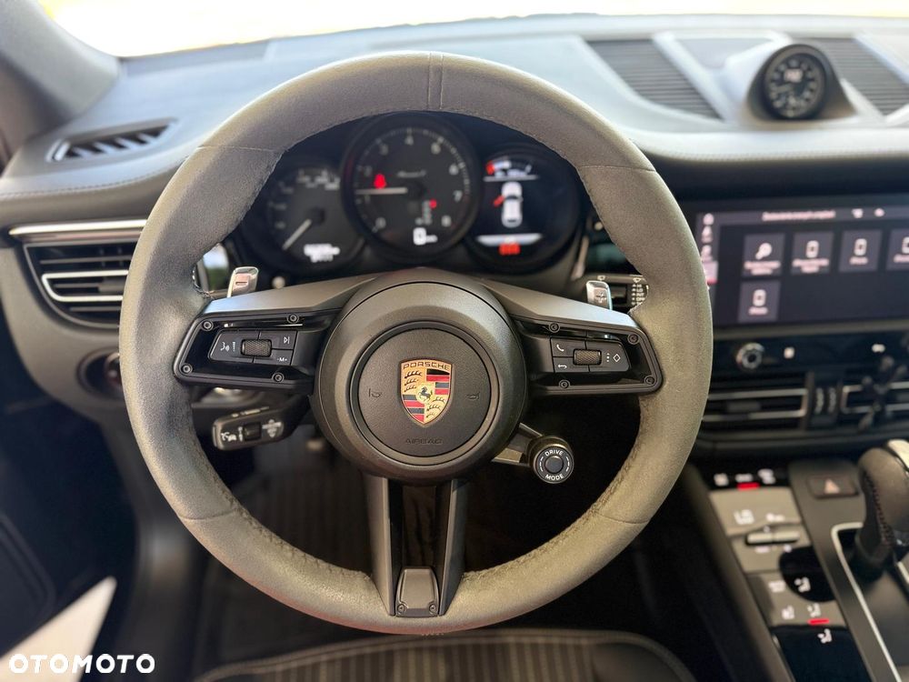 Porsche Macan T - 8