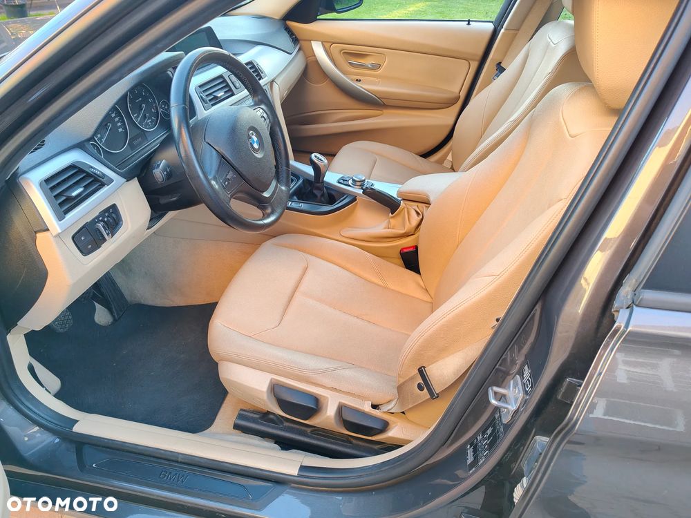 BMW Seria 3 316d - 9