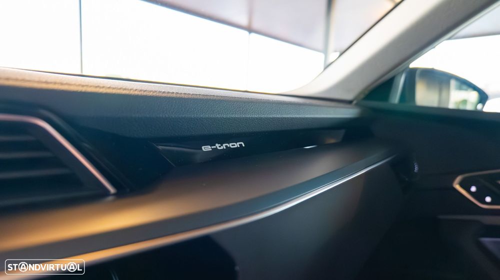 Audi Q8 e-Tron Sportback 55 quattro Advanced - 18