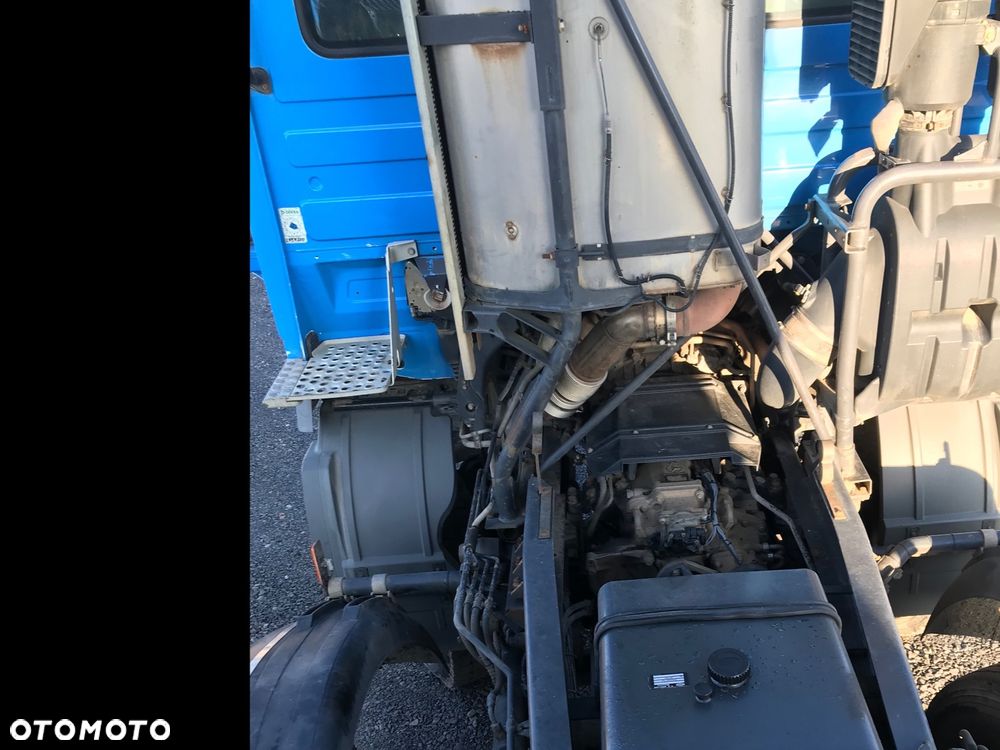 Mercedes-Benz Actros - 3