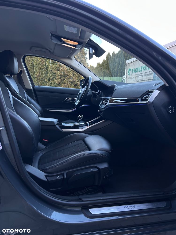 BMW Seria 3 320d - 13