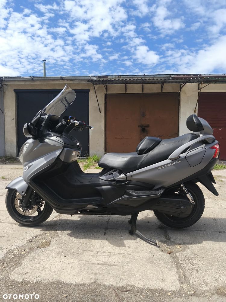 Suzuki Burgman - 7